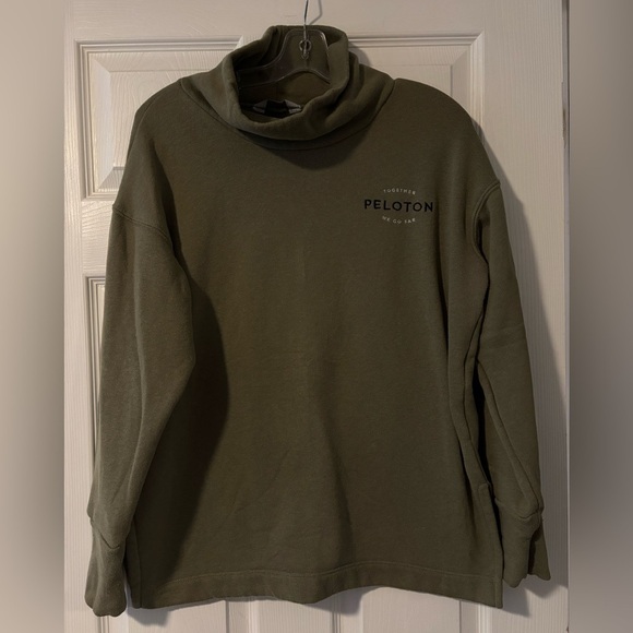 Peloton Sage Green Pullover - Picture 1 of 3